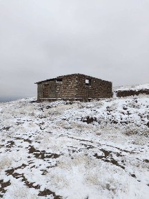 Қурилиши тугалланмаган участка сотилади