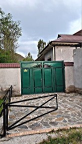 Zomin dacha sotiladi