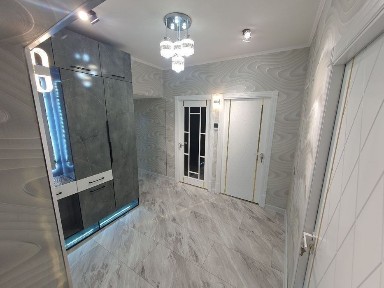 Ц2A 4-хонали барча жихозлари билан сотилади 75.000$
