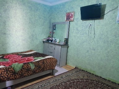 Пахтакор уй сотилади уч хона коридор ошхона мавдуд