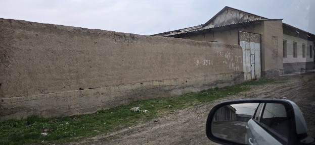 Курилиши тугалланмаган участка сотилатм