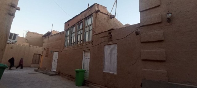 Ichon qalada uy sotiladi