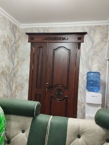 Урганч ш. марказида 2 этажида 4 хонали квартира жихози б/н сотилади