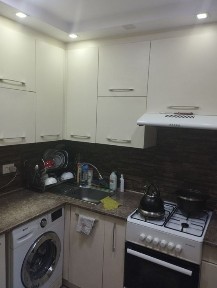 Срочно продам свою квартиру Чиланзарский торговый центр 3/2/4 КИРПИЧ