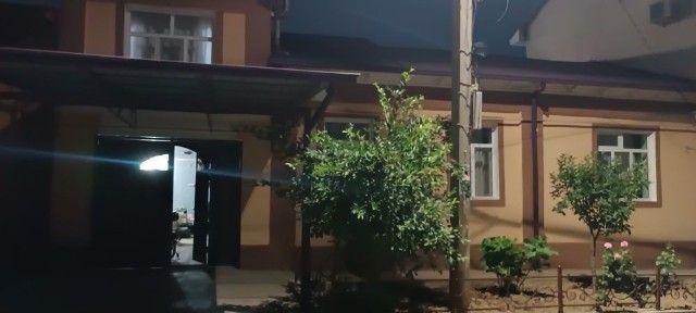 ПРОДАЕТСЯ УЧАСТОК! В центре Чиланзара 3.8 сотки! Первая линия!