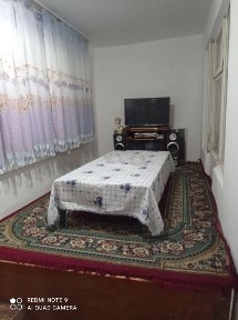 Срочно продаётся на 3 этаже 2 ком квартира