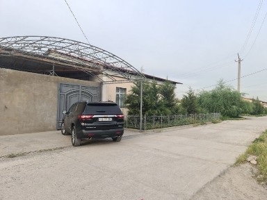 Янги хает т чорток махалла углавой 6 соток захвати хам бор акбар рич е