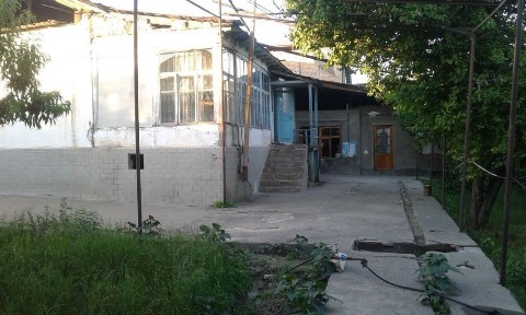 ХОВЛИ СОТИЛАДИ Улугбек посёлокдан 1 км