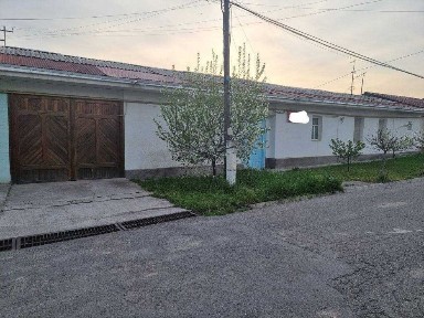 продоётса свой дом 12 соток.