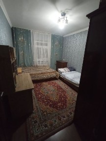 Uy sotiladi sergelida 3 xonali 4 xona qilingan