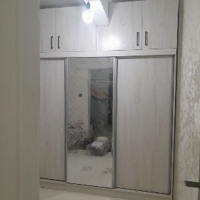 Student qizlarga kvartera