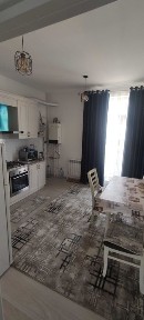 Сдаю 3х ком. квартиру Ассалом Махтумкули, с обстановкой.