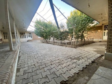 Продаётся дом 12 соток земли в центре города