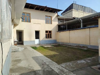 Uchtepada hovli sotiladi Masjid kochada 6 xona