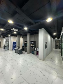Сдаётся помещение на 1 линии в Яккасарайском районе - 520 м²