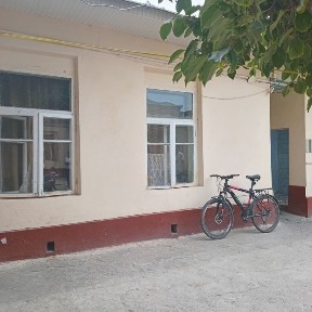 Chorsu va Tinchlik Metro oralig'ida Studenttlarga kvartira
