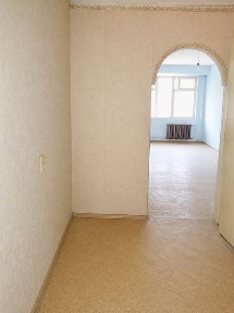 Продаётся 2/1/4 ул Бабур, Корзинка (аэропорт). РОВД.