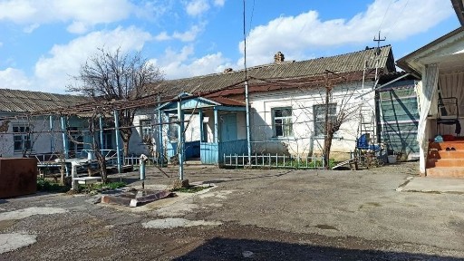 Arzon hovli 3,6 sotixli 6 ta xonali