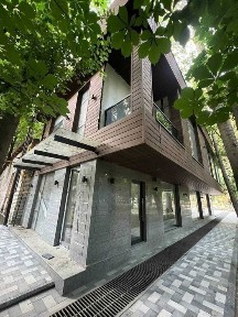 Ц1. Продам или сдам в аренду 2этажный бизнес объект - 269 кв. м
