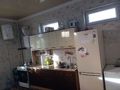 Срочно! Продаётся 4 ком, 2/20 соток. Food City