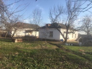 Уй Сотилади иккта участка бир жойда зудлик билан