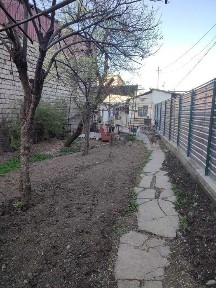 Продаю дом в Мирабадском районе, рядом Blak Tower,Cortyard,Uzum
