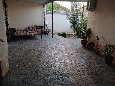 Yashashga tayyor 3,8 sotiq hovli sotiladi. Qazi mahalla.