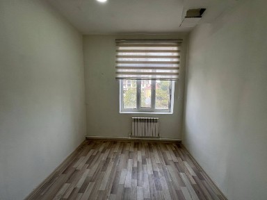 Аренда Под Офис 10м2, 3 этаж! Недалеко Метро Бодомзор 1 линия 150$!
