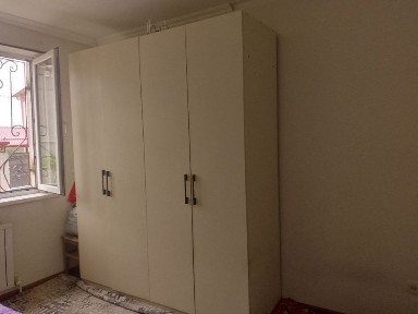 Uy sotiladi oʻzimniki kensoyda 3 xona 1qavat 2qavatli domda gʻishdan