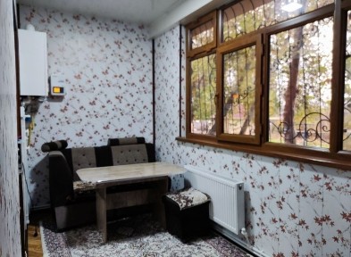Срочна продается 3 ком квар. 1 этаж. всем удоб. Галаба 30 кв 33.без мак