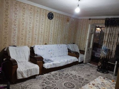 Дубовая 3/4/4, кирпич балкон 2*3, сан узел совмещённый, Дом пионеров
