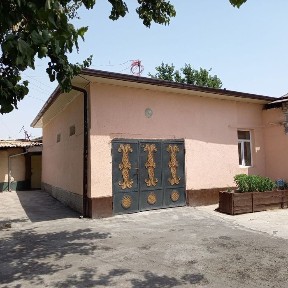 Uchastka sotiladi