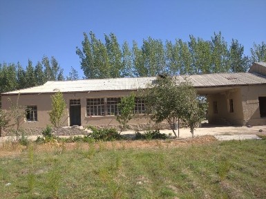 Hovli sotiladi 18 sotix sirochna kelishamiz