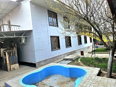 Продаётся частный дом 10сотик: 10комната и зал 10х15метр