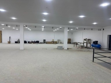 Ijaraga 1000m²+2000m², 2 qavatli keng bino