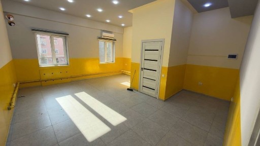 Фергана йули помешеие 70кв. на 2эт в БЦ лифт парковка ор-р ЖК