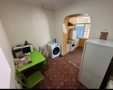 Sotiladi! 5-mkr 1-qavatda 3 xonali kvartira, Pristroyka podval ogorod