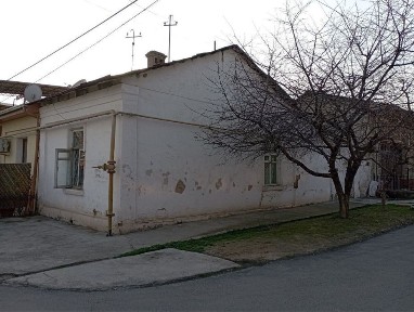 Uy sotiladi srochno