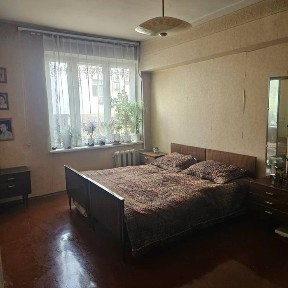 Продаётся квартира в классном месте. Ц-4, кирпич 3-2-4.