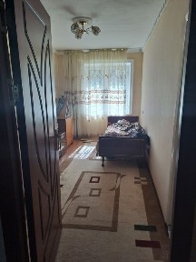 3 хотели уйти сотилади кимёгарлар кург'онида, продаётся 3х комнатная