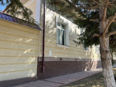 Коттедж Сотилади