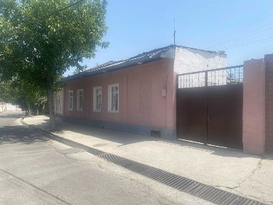 Продаю участок в центре города - Все коммуникации подведены!