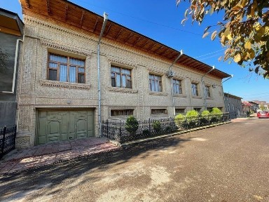 Продаётся срочно. Свой дом участок Алмазарском районе. Мойарик 3 проезд