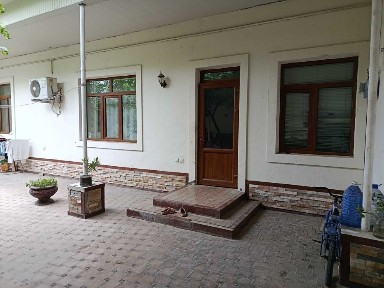 Uchastka sotiladi 5,7 sotix