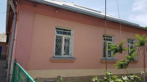 Продаётся дом с участком 10 соток