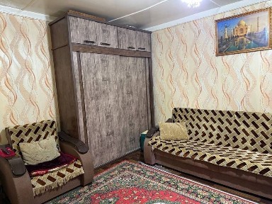 Продаю 1 комнатную квартиру Янгихает Спутник 1