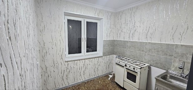 Аренда коракамиш 2/4 2.хонали оилага берилади пустой уй