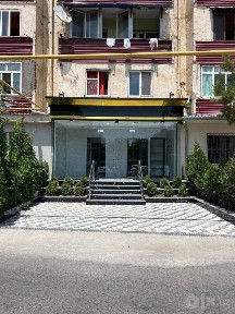 Максим Горький / Буз базар площадь 90 кв. м