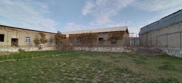 Uchastka sotiladi 17 sotix