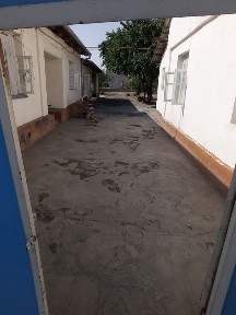 Uy sotiladi 12sotik Bektemir tumani furqat ko'cha15 YO'LNI yuzi